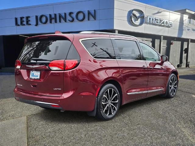 2018 Chrysler Pacifica Limited FWD