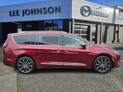 2018 Chrysler Pacifica Limited FWD