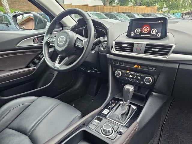 2018 Mazda Mazda3 5-Door Touring Auto