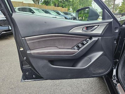 2018 Mazda Mazda3 5-Door Touring Auto