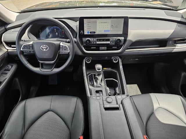 2025 Toyota Grand Highlander XLE FWD (Natl)