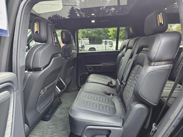 2024 Rivian R1S Adventure Dual-Motor Standard Pack