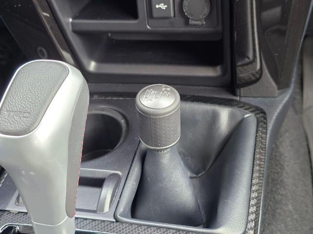2024 Toyota 4Runner TRD Off Road 4WD (Natl)