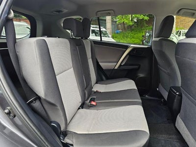 2015 Toyota RAV4 AWD 4dr LE (Natl)