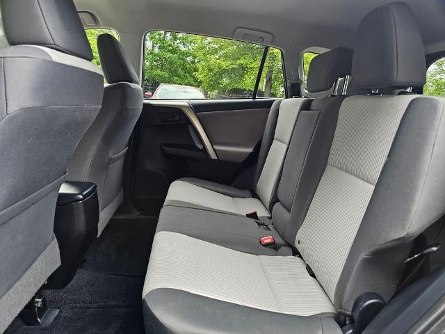 2015 Toyota RAV4 AWD 4dr LE (Natl)