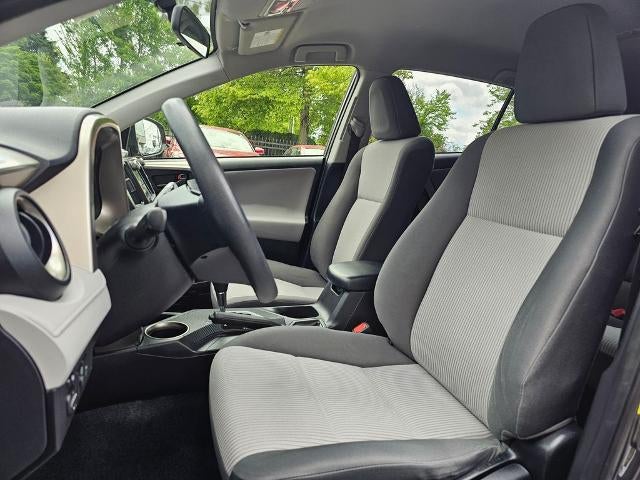 2015 Toyota RAV4 AWD 4dr LE (Natl)