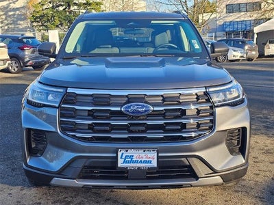 2025 Ford Explorer Active 4WD