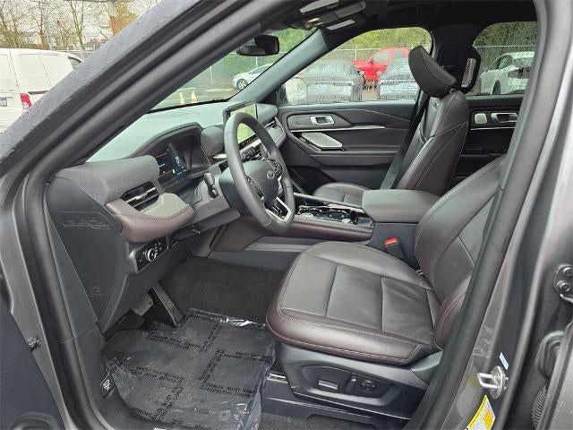 2025 Ford Explorer Platinum 4WD