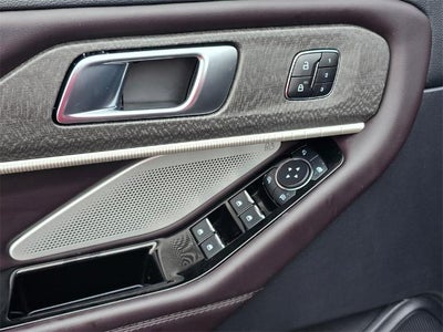 2025 Ford Explorer Platinum 4WD