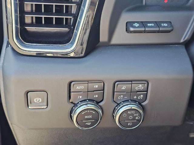2025 GMC Sierra 3500HD Crew Cab Standard Box 4-Wheel Drive Denali