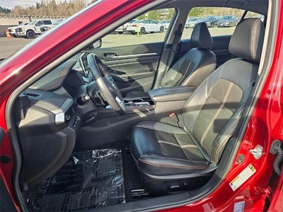 2024 Nissan Altima 2.5 SR AWD Sedan