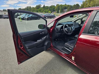 2017 Nissan LEAF SV Hatchback