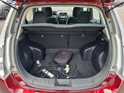 2017 Nissan LEAF SV Hatchback