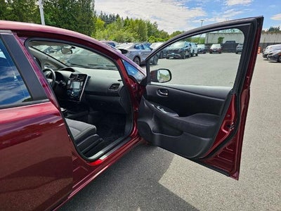 2017 Nissan LEAF SV Hatchback