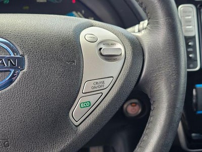 2017 Nissan LEAF SV Hatchback