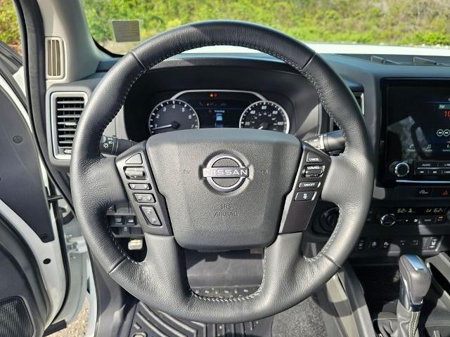 2024 Nissan Frontier Crew Cab 4x4 SV