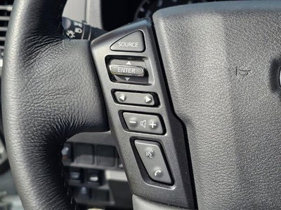 2024 Nissan Frontier Crew Cab 4x4 SV