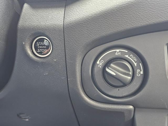 2024 Nissan Frontier Crew Cab 4x4 PRO-4X