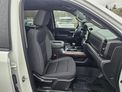 2022 Chevrolet Silverado 1500 Crew Cab Short Box 4-Wheel Drive LT Trail Boss