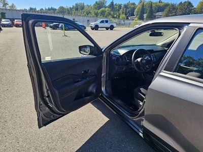 2023 Nissan Kicks S FWD