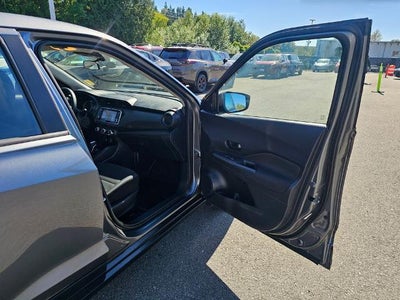 2023 Nissan Kicks S FWD