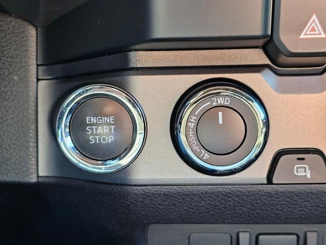 2021 Toyota Tacoma 4WD 4WD TRD Sport Double Cab 5' Bed V6 MT (Natl)