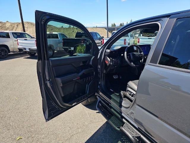 2025 Toyota Tacoma 4WD 4WD TRD Pro Hybrid Double Cab 5' Bed AT (Natl)
