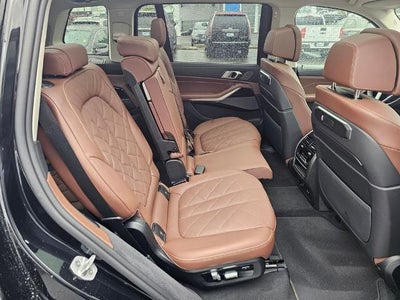 2026 BMW X7 xDrive40i Sports Activity Vehicle