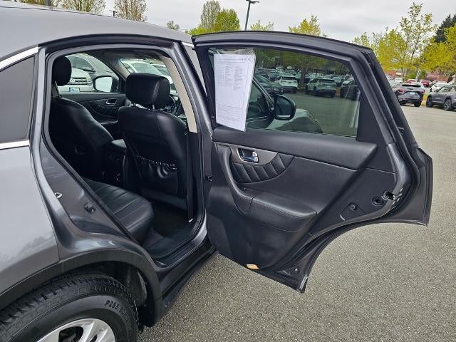 2017 INFINITI QX70 AWD