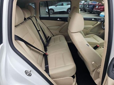 2017 Volkswagen Tiguan Limited 2.0T 4MOTION