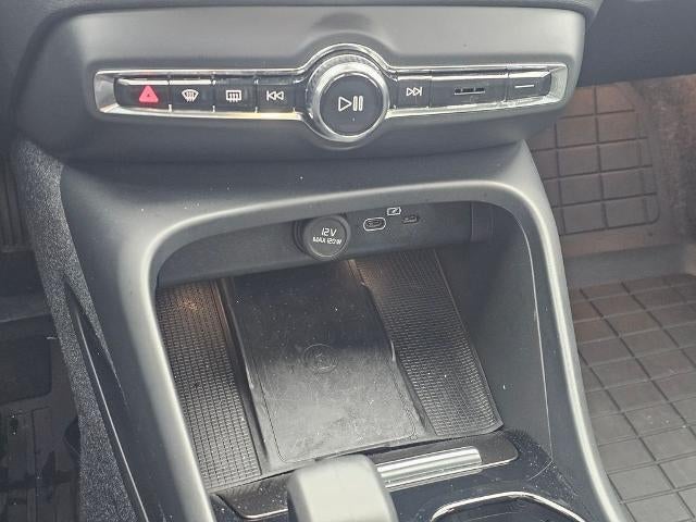 2023 Volvo XC40 Recharge Pure Electric Twin eAWD Plus